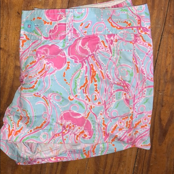Lily Pulitzer shorts - Picture 1 of 3